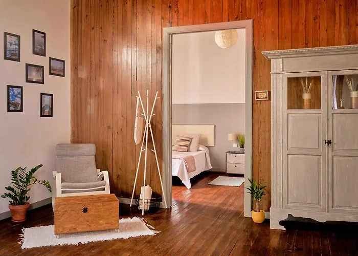 La Casa Del Barranco